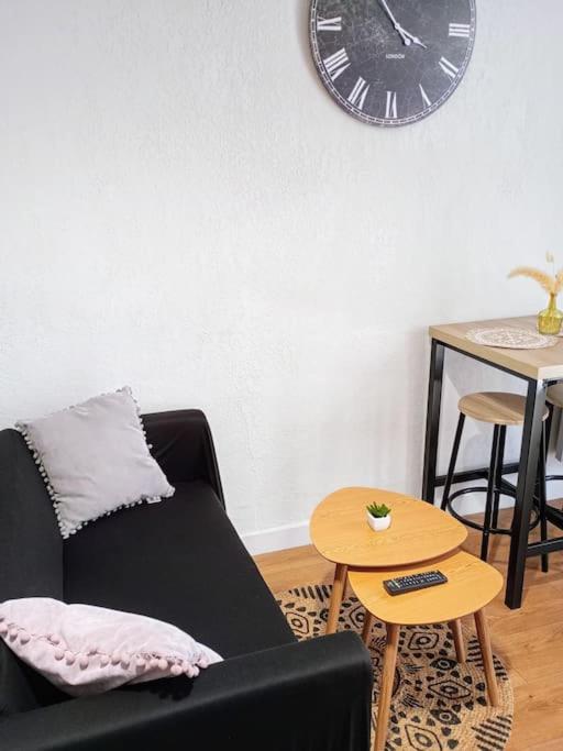 פרפיניין Appartement Proximite Gare מראה חיצוני תמונה